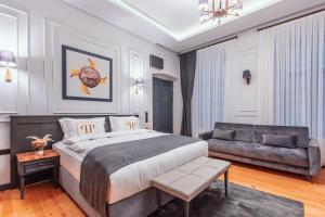 Junior Suite room in Ferman Port Hotel