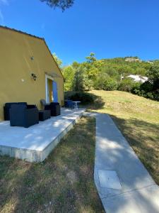 Appartements Vue panoramique sur le chateau,montagne et grottes : photos des chambres