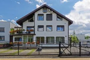 波尔斯卡旅馆 - 科莫尔尼基