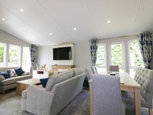 Pinehurst Lodge
