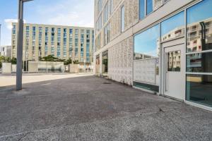 Appartements Cozy 1-bedroom with terrace - Begles Welkeys : photos des chambres
