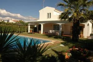 Luxury 3 bedroom Villa with Private Pool - Alvisquer