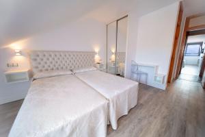 Superior Double Room room in Miraolas