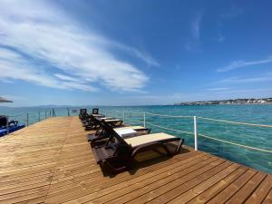 Seaside Apart Hotel
