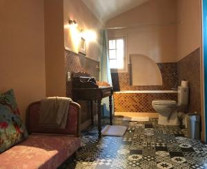 Sejours chez l'habitant La Maison aux murs anciens et ses chambres : photos des chambres