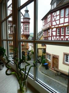 Rathausplatz Nr. 9