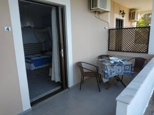 Studio with Sea View (3 Adults)