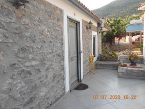 Lakonian home