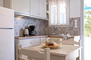 Helen's Minimal Studios & Apartments Paros Greece