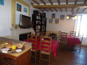 B&B / Chambres d'hotes Chambres et Tables d'hotes a l'Auberge Touristique : photos des chambres