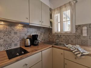 Helens Minimal Studios & Apartments