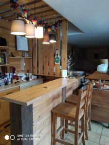 Hotels Chalet Hotel Les Marmottes 2 etoiles NN : photos des chambres