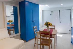 Blue And White Apartment VIPGreece