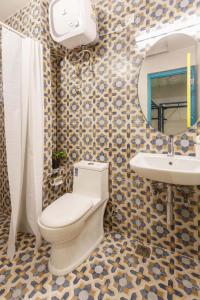 Locul Central - Church Street