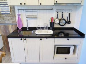 Summer Huahin Condo classic room pool view