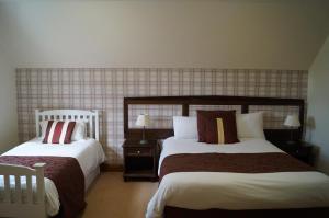 Family Room (2 Adults + 2 Children) room in The Flying Bull Inn
