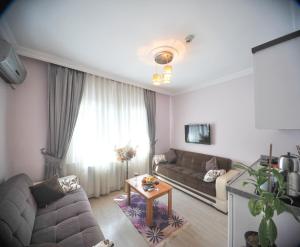 Feyza Apart