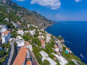 Palazzo Rocco Penthouse White Moon in Love