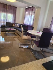 Apartment CReO Loborika