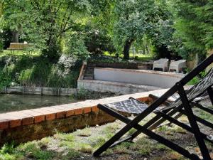 B&B / Chambres d'hotes La Cabane de Troyes - Chambre d'hotes : Chambre Lit King-Size - Vue sur Jardin