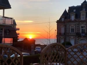 Appartements L'Appt luxe terrasse vue mer - Villa St Laurent - SARL Les Petites Baleines : photos des chambres