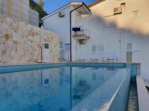 Apartment 1 with pool and amazing sea view