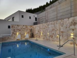 Apartment 2 with pool and amazing sea view