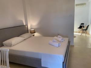 Galini Rooms & Apartments Syros Greece