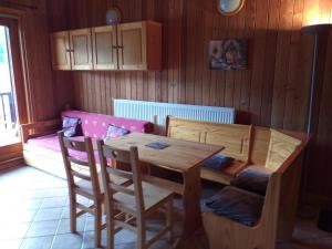 Appartements Chalet Plein Sud : Appartement avec Douche