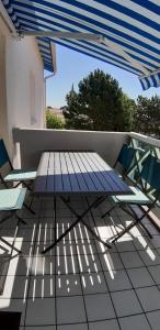 Appart 6 personnes, 3 min à pied de la plage et du centre ville