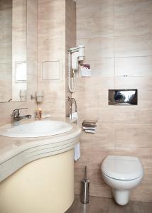 Budapest Hotel - Free Parking