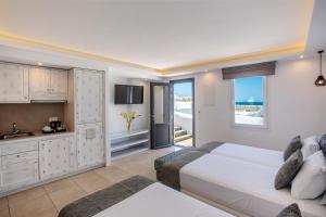 Triple Studio with Sea View room in Tropicana Hotel Mykonos