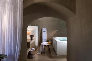 Mythical Blue Luxury Suites