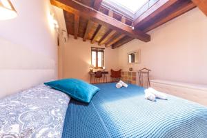 GuestHost - Vakalu Piazza Duomo Charming Apartment