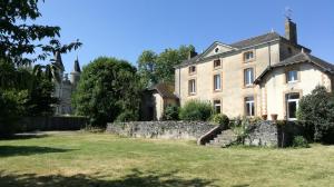 B&B / Chambres d'hotes Chateau De La Moriniere : Chambre Familiale - Annexe 