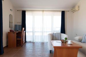 Junior Suite with Park View ( 2 Adults + 2 Children) room in Amon Ra Family Hotel