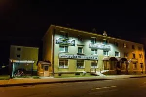 Apartmány Humenné - 胡门内