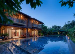 D Canal House