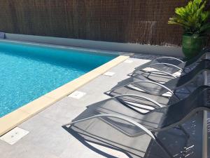 Hotels HOTEL ERMITAGE : photos des chambres
