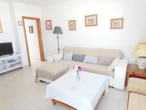 Apt Casa Mamen spacious with sea views