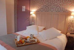 Hotels Hotel Les Fleurs : photos des chambres