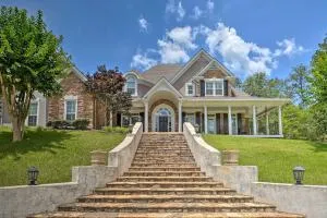 Secluded Acworth Mansion with Pool and Game Room! - كارترزفيل