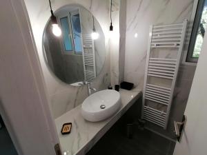 Alexander apartments