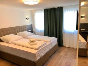 City Apartments, Outlet 100 Meter