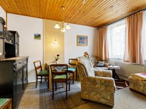 Cozy Holiday Home in Zella-Mehlis Thuringia near Forest