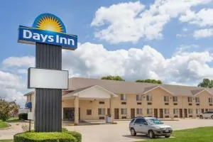 Days Inn by Wyndham Charleston - Mattoon
