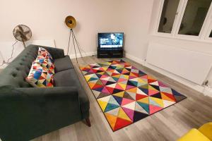 Garland Modern Spacious Apartment, Brentwood 2