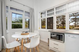 Bayview Apartments Glenelg