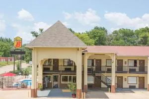 Super 8 by Wyndham Shreveport - 伯锡尔城