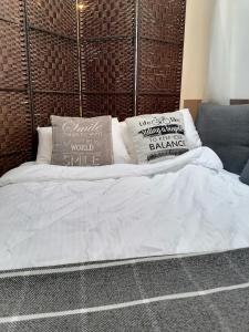 Apartment 15